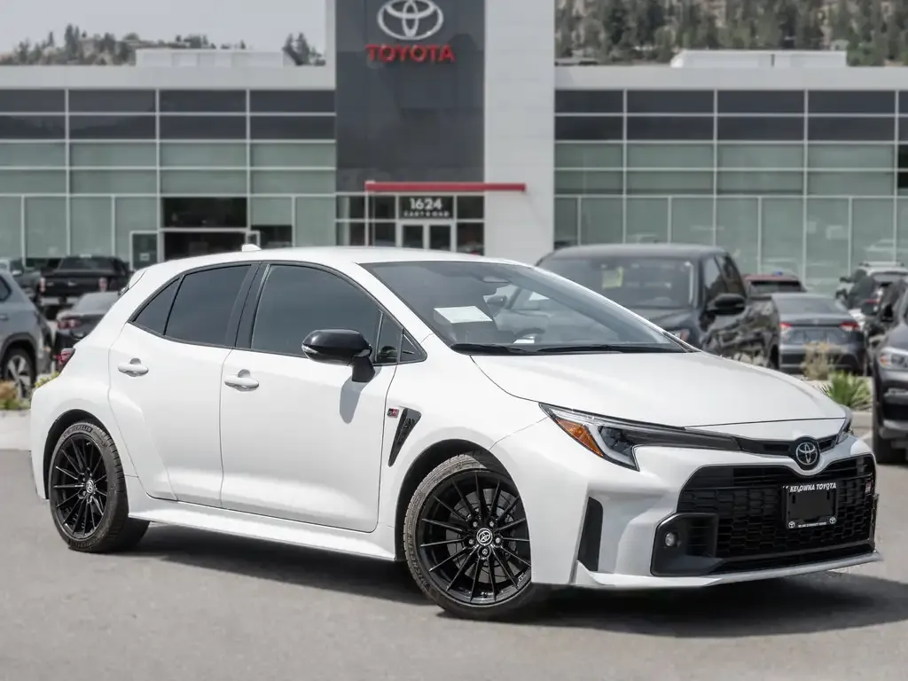 Toyota Gr Corolla 2023 photo 2