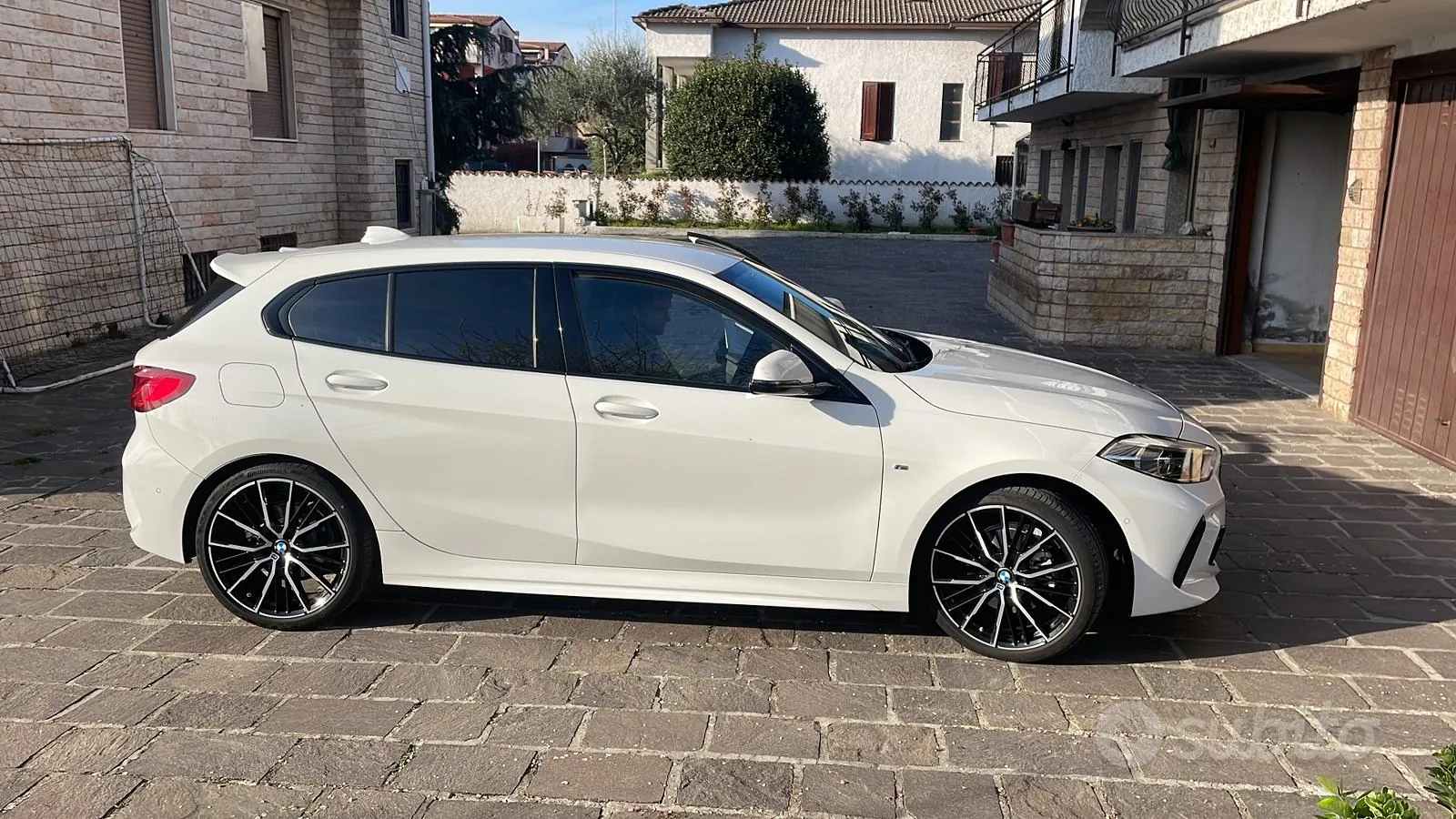 BMW 1 Series 2020 photo 3