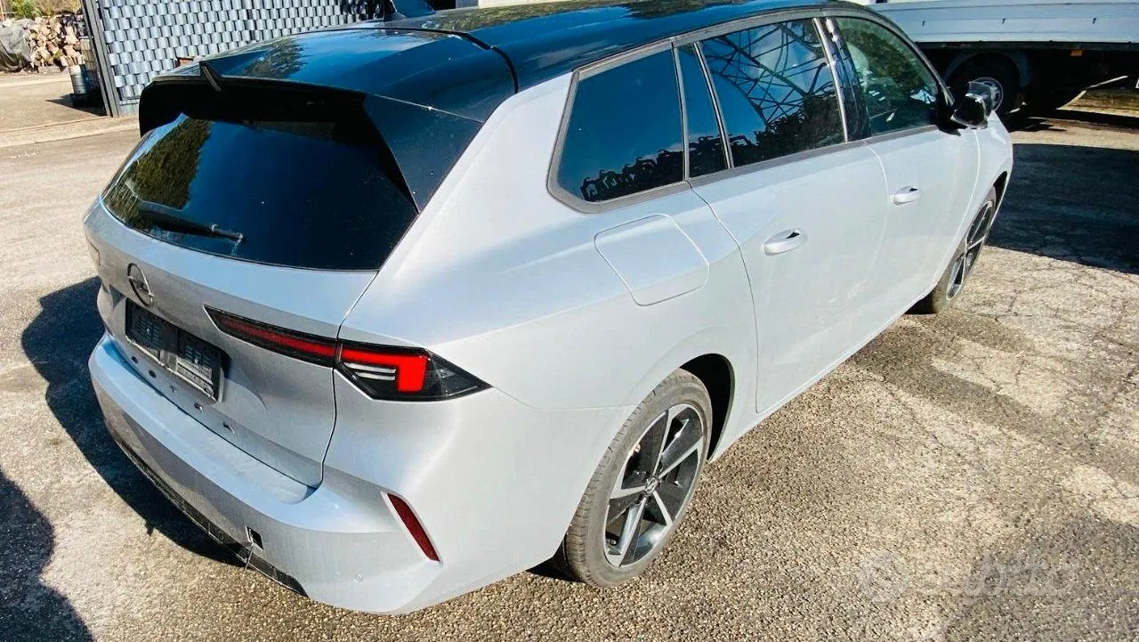 Opel Astra 2025 photo 2