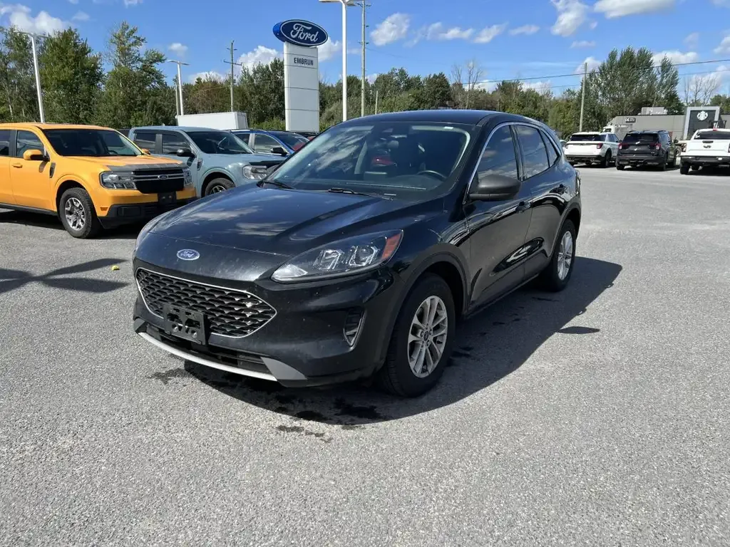 Ford Escape 2022 photo 2