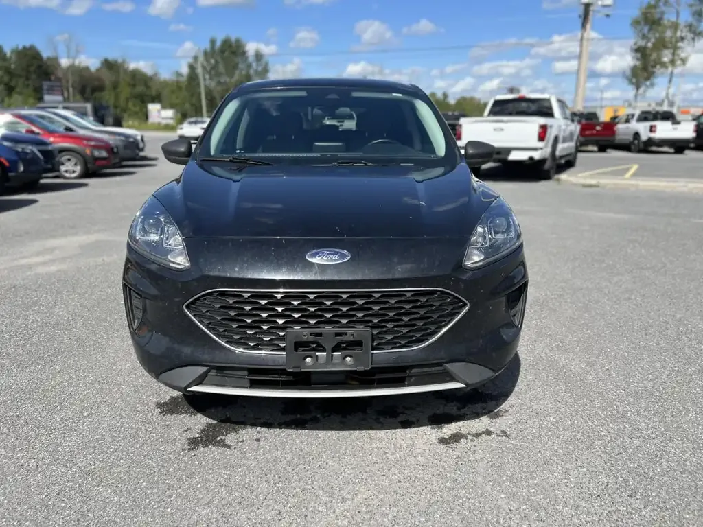 Ford Escape 2022 photo 3