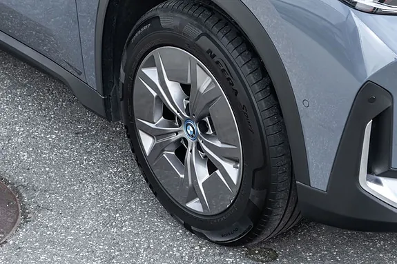 BMW Ix1 2023 photo 3