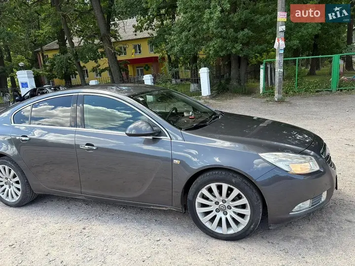 Opel Insignia 2011 photo 2