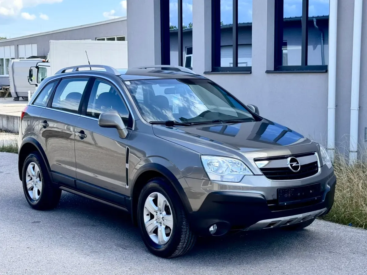 Opel Antara 2009 photo 3