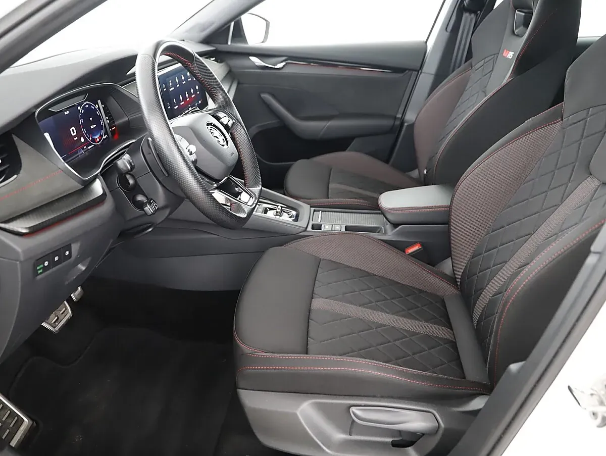 Skoda Octavia 2022 photo 3