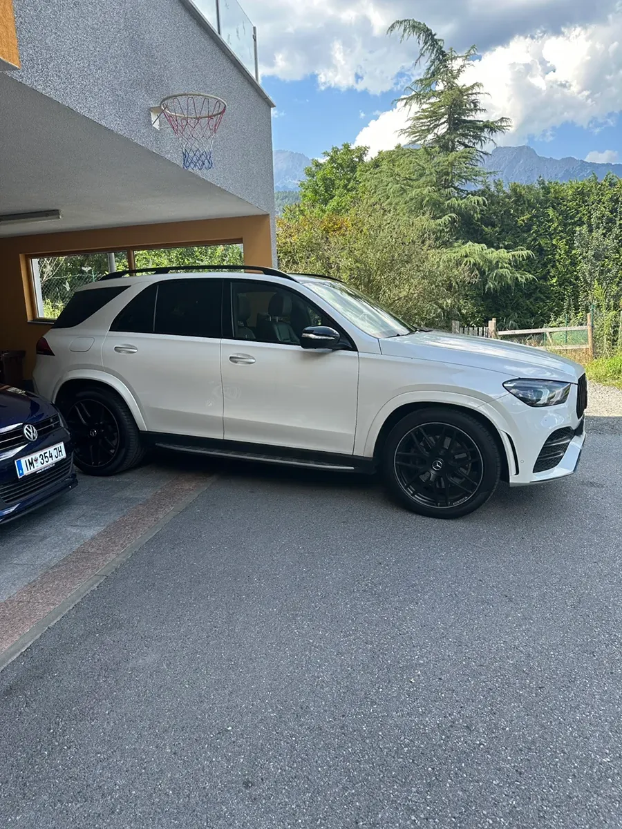 Mercedes-Benz Gle-Class 2019 photo 2