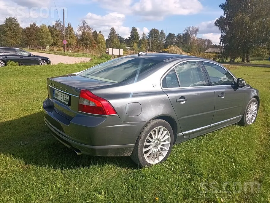 Volvo S80 2010 photo 4