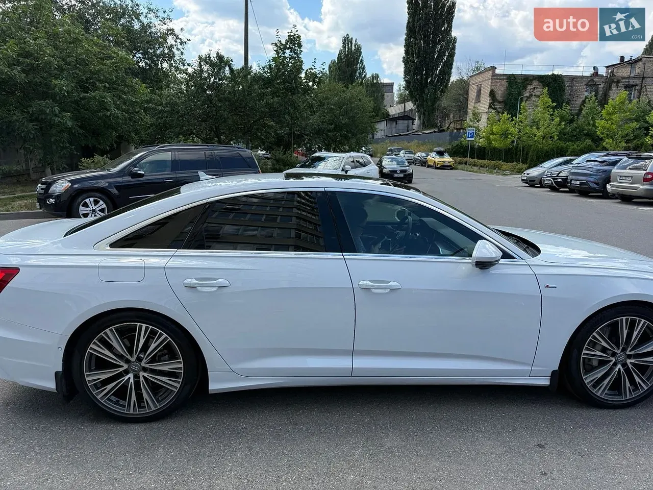 Audi A6 2018 photo 2