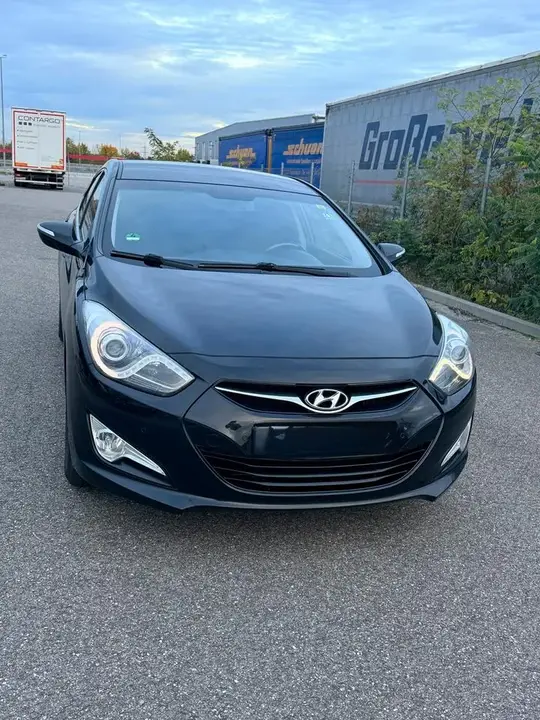 Hyundai I40