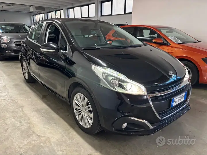 Peugeot 208 2017 photo 3