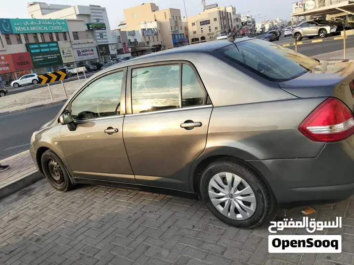 Nissan Tiida