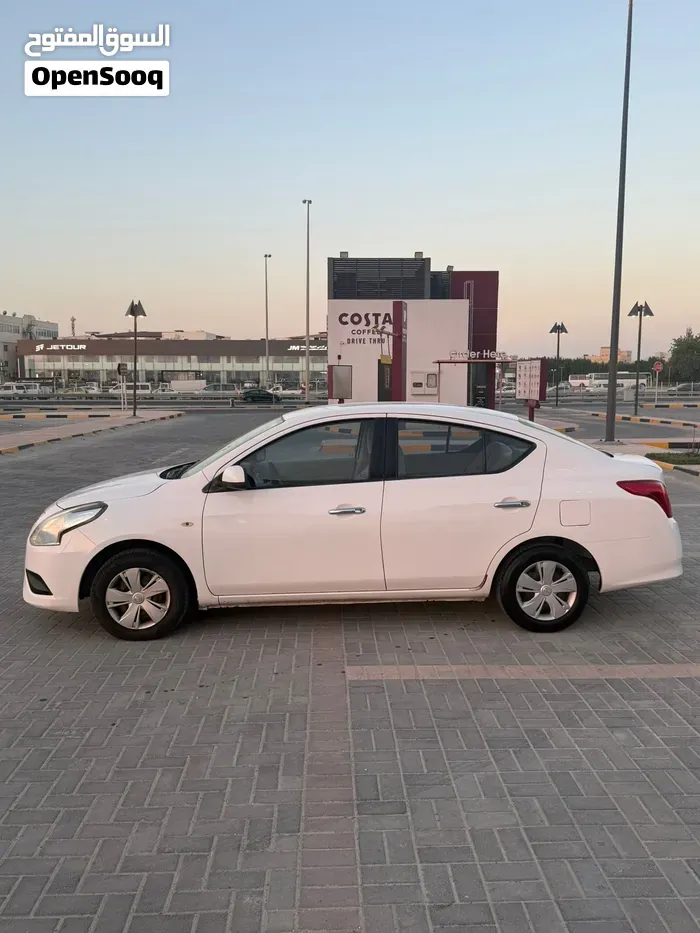 Nissan Tiida 2008 photo 4