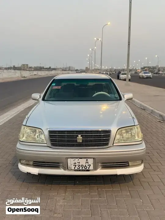 Toyota Crown 2000 photo 5