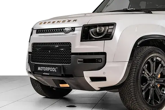 Land Rover Defender 110 2026 photo 2