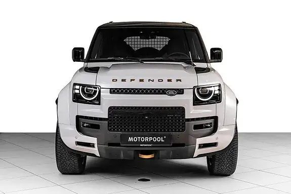 Land Rover Defender 110 2026 photo 3