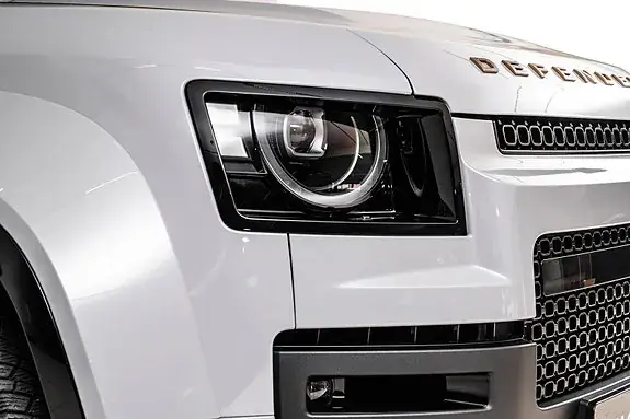 Land Rover Defender 110 2026 photo 5