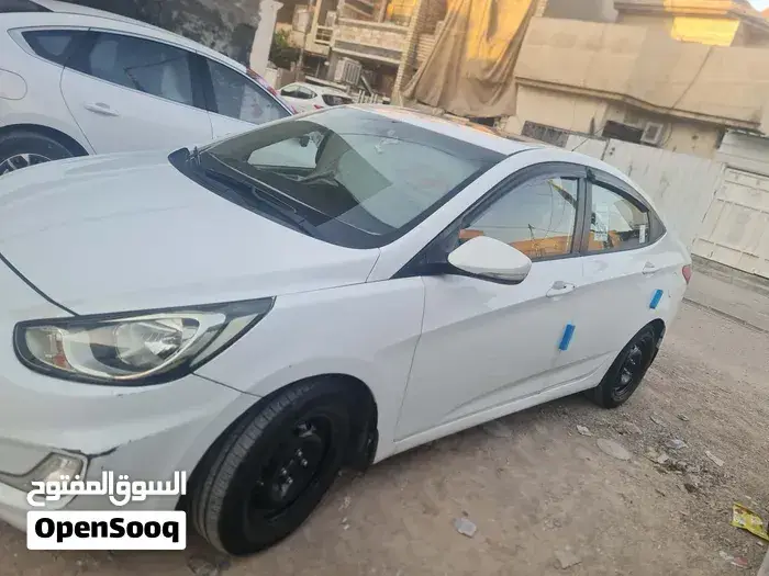 Hyundai Accent 2013 photo 5