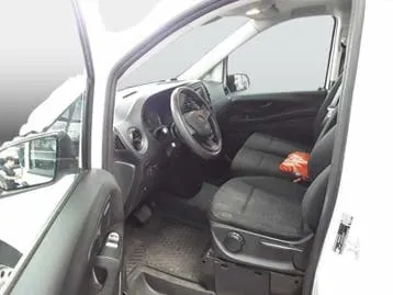Mercedes-Benz Vito 2024 photo 2