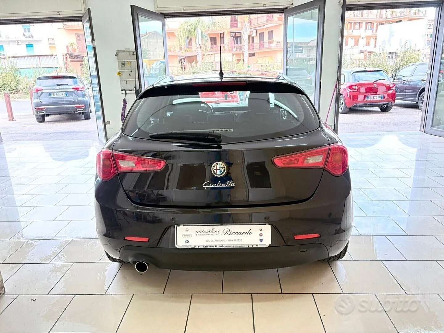 Alfa Romeo Giulietta 2011 photo 2