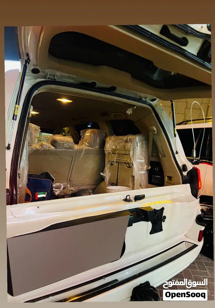 Toyota Land Cruiser 2014 photo 4