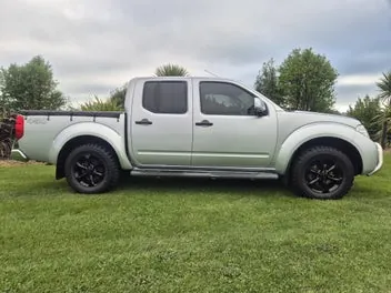 Nissan Navara 2010 photo 3