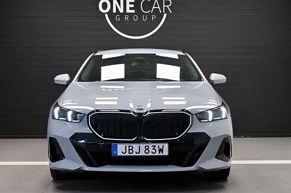 BMW 530E 2025 photo 3