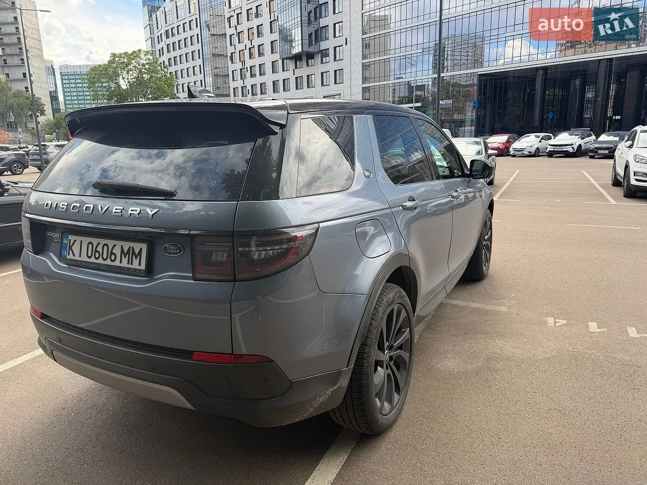 Land Rover Discovery Sport 2019 photo 3