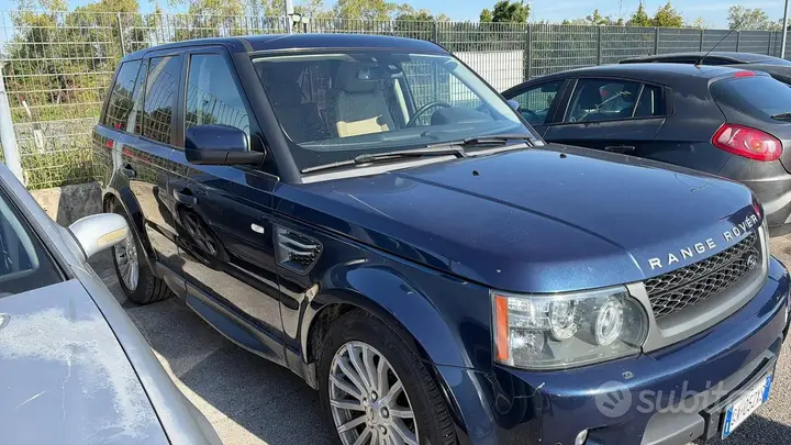 Land Rover Range Rover Sport 2012 photo 4