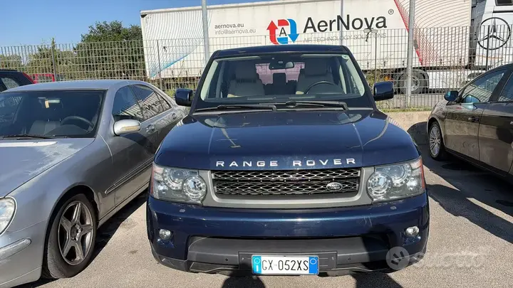 Land Rover Range Rover Sport 2012 photo 2
