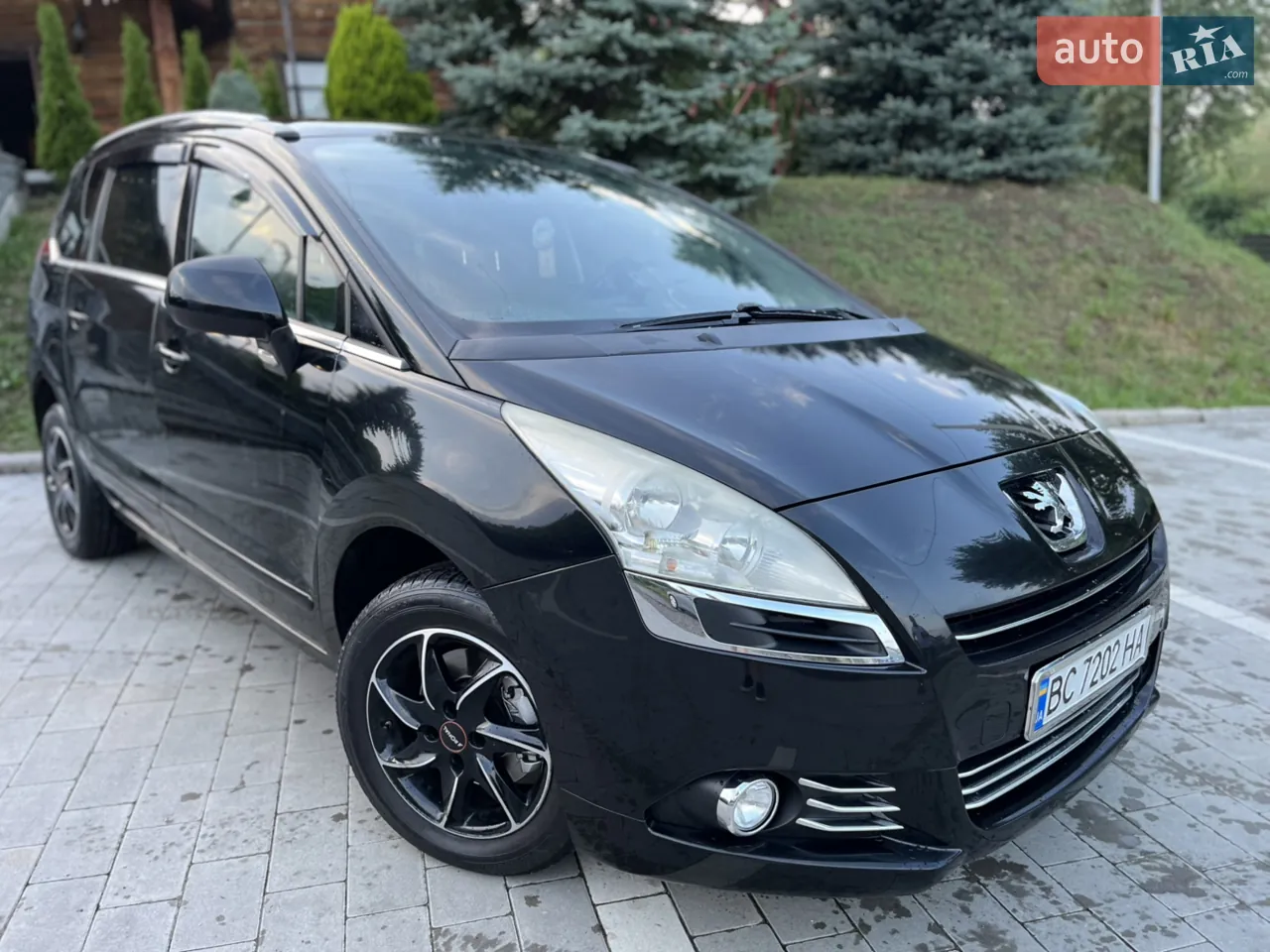 Peugeot 5008 2010 photo 2