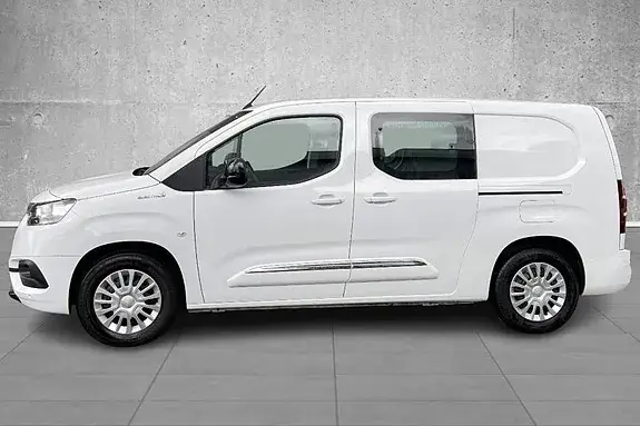 Toyota Proace City 2023 photo 5