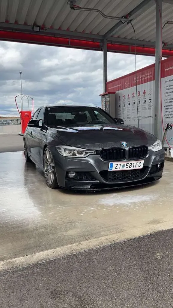 BMW 3 Series 2015 photo 3