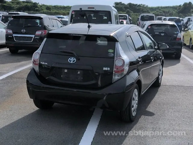Toyota Aqua S 2013 photo 4