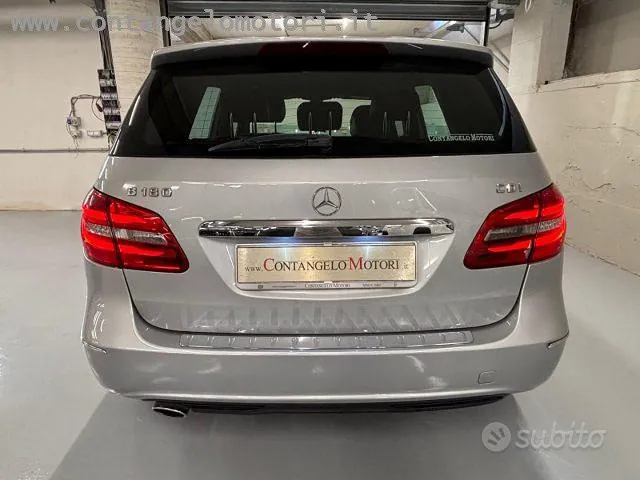 Mercedes-Benz B 180 Cdi 2011 photo 4