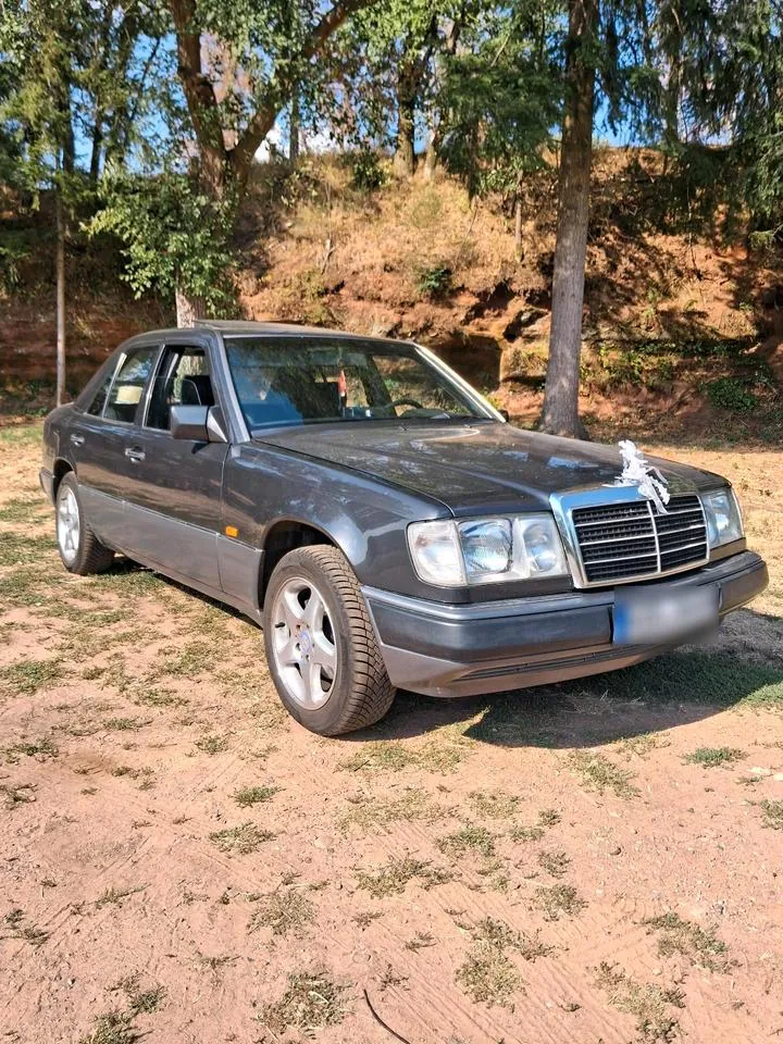 Mercedes-Benz 200D