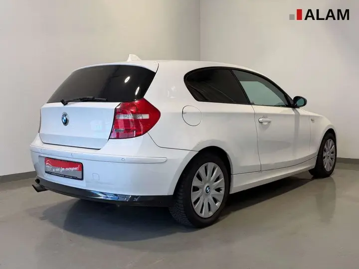 BMW 120D 2008 photo 4