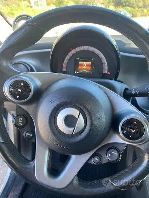 Smart Forfour 2017 photo 3