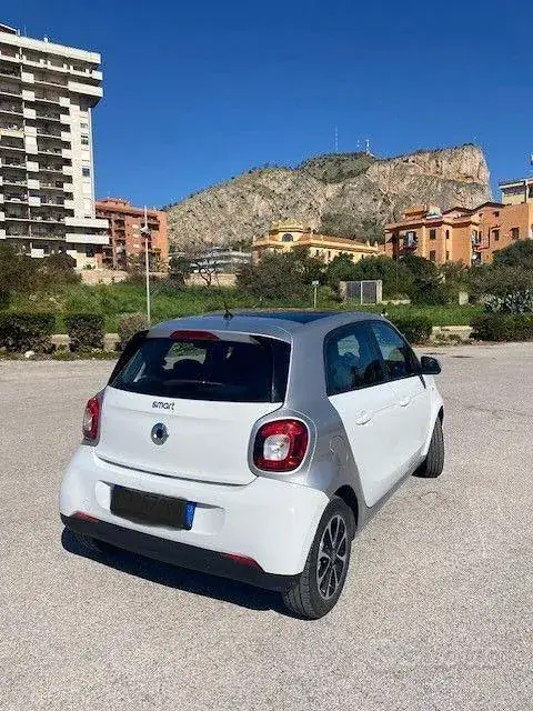 Smart Forfour 2017 photo 2