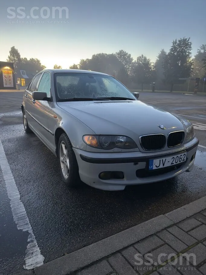 BMW 318 2002 photo 4