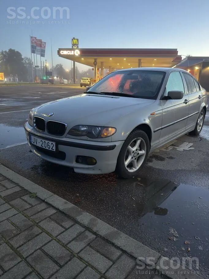 BMW 318 2002 photo 5
