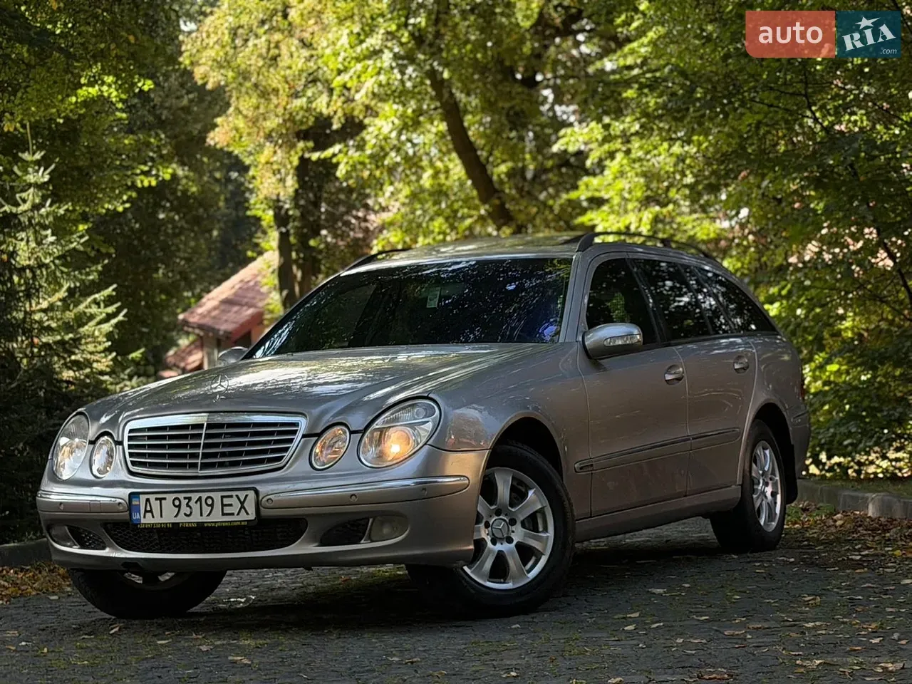Mercedes-Benz E-Class 2003 photo 3
