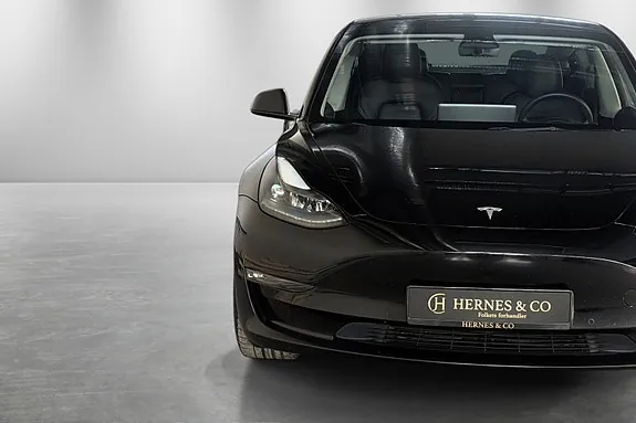 Tesla Model 3 2022 photo 4