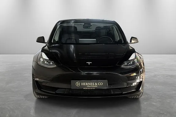 Tesla Model 3 2022 photo 3