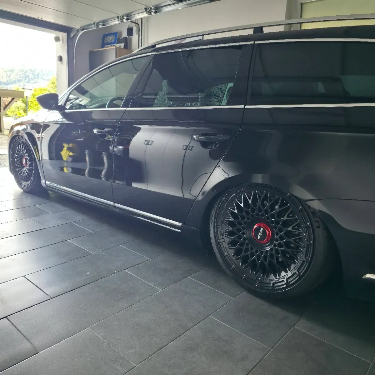 Volkswagen Passat 2012 photo 3