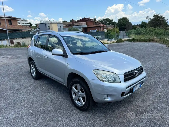 Toyota Rav4 2007 photo 2