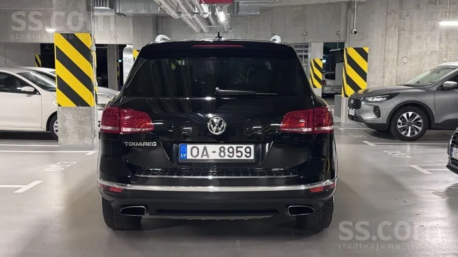 Volkswagen Touareg 2015 photo 2