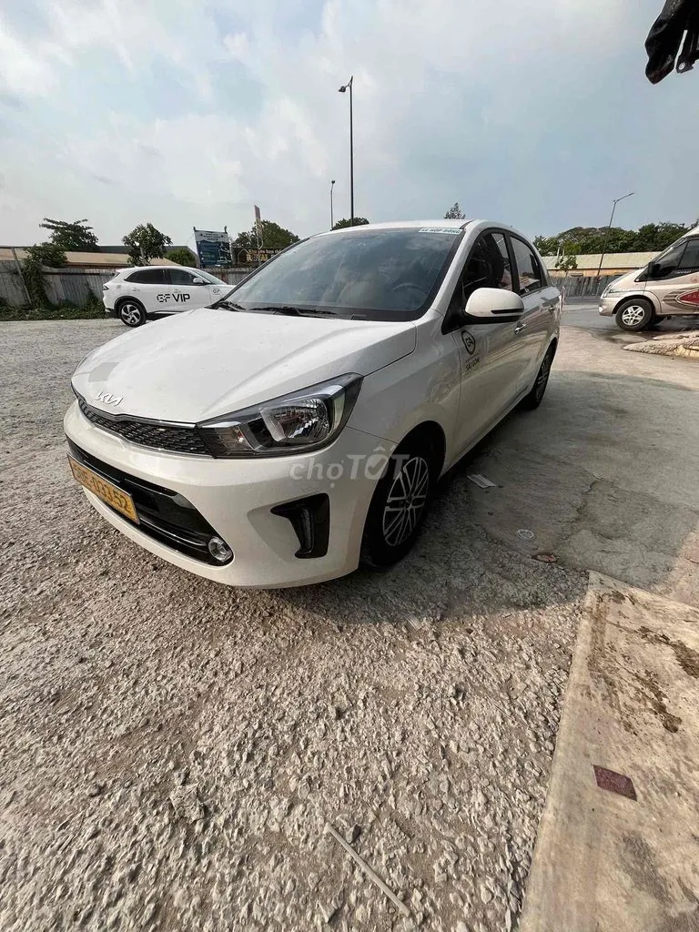 Kia Soluto 2024 photo 2