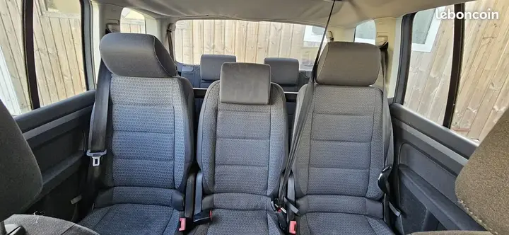 Volkswagen Touran 2003 photo 3
