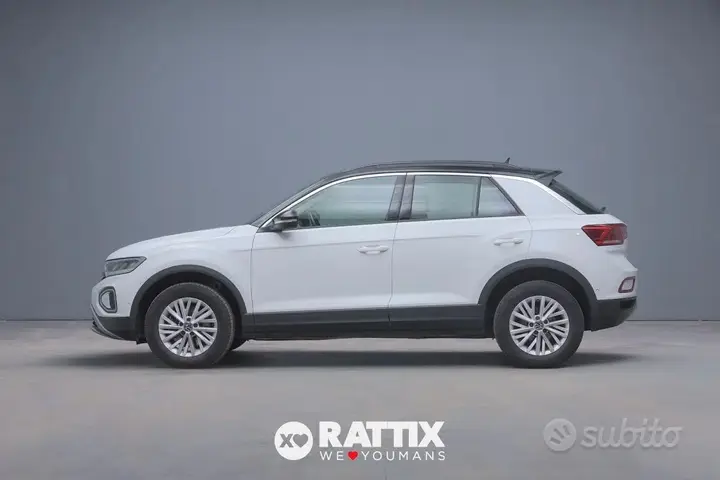 Volkswagen T-Roc 2023 photo 2