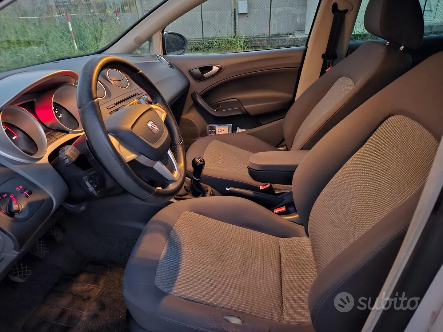Seat Ibiza 2010 photo 3